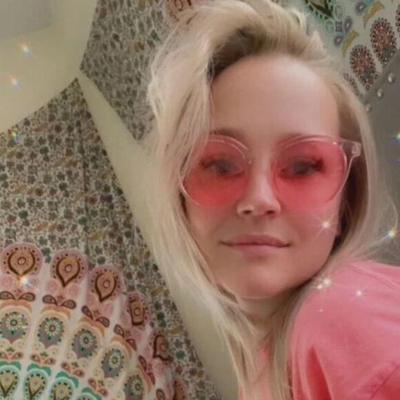 🆕Pink Tinted Round Lens Sunglasses - Picture 4 of 5